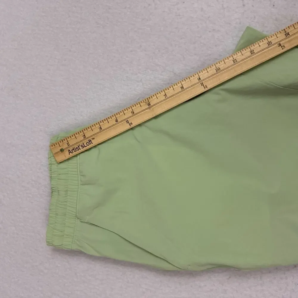 Lululemon Pace Breaker Shorts Men’s Small Delicate Mint 7 Inch Linerless